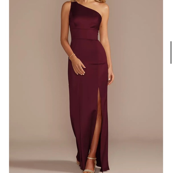 Db Studio Dresses & Skirts - Chic One-Shoulder Burgundy Dress